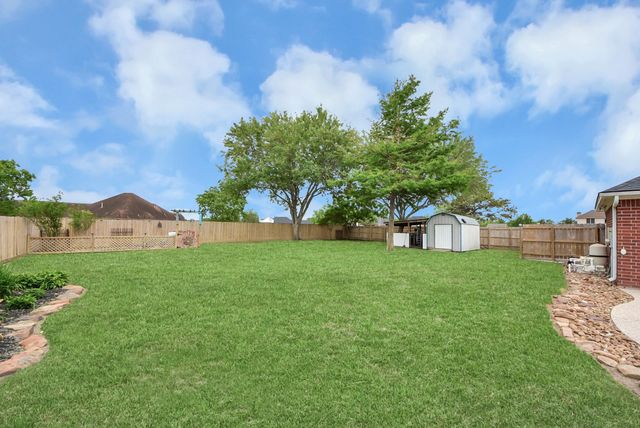 3002 Kathleen Drive, Baytown, TX 77523