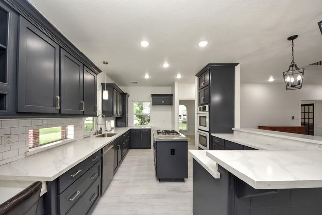 3002 Kathleen Drive, Baytown, TX 77523