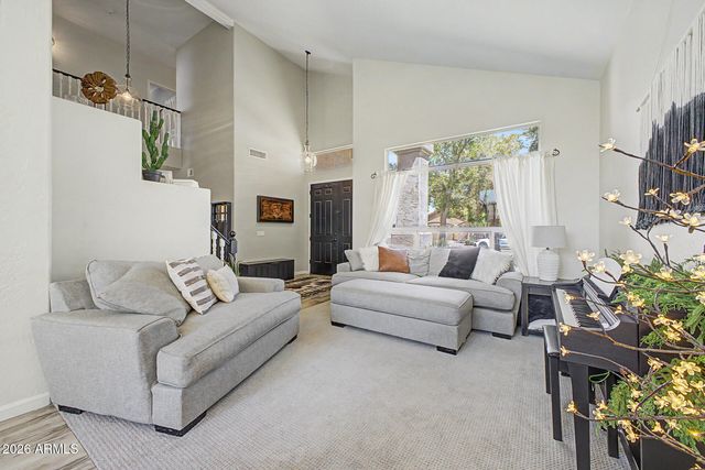 311 W SHANNON Street, Gilbert, AZ 85233