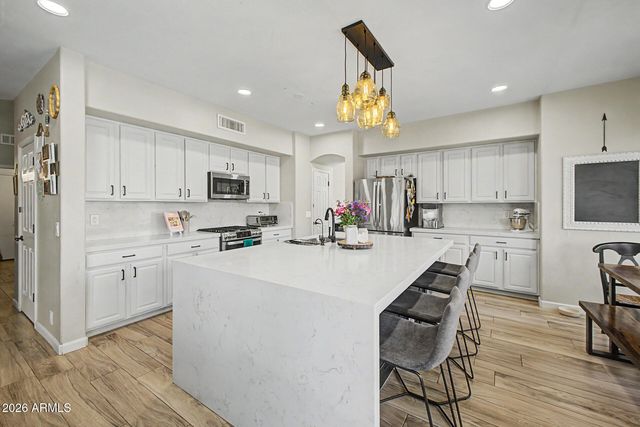 311 W SHANNON Street, Gilbert, AZ 85233