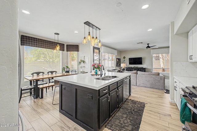 311 W SHANNON Street, Gilbert, AZ 85233