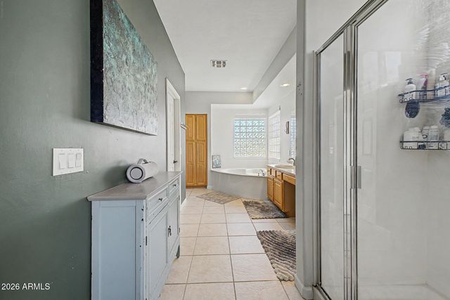 311 W SHANNON Street, Gilbert, AZ 85233