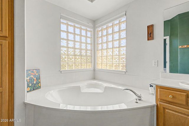 311 W SHANNON Street, Gilbert, AZ 85233