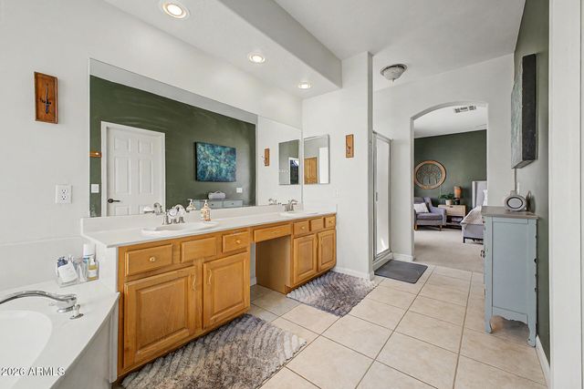 311 W SHANNON Street, Gilbert, AZ 85233