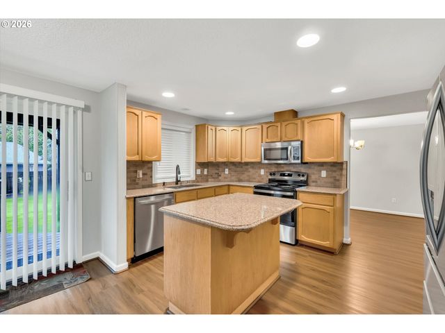 3000 Ne 165TH Ave, Vancouver, WA 98682