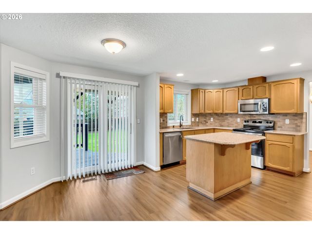 3000 Ne 165TH Ave, Vancouver, WA 98682