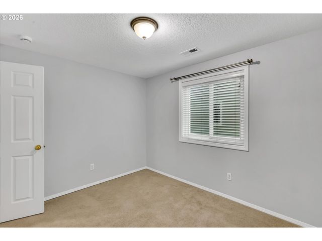 3000 Ne 165TH Ave, Vancouver, WA 98682