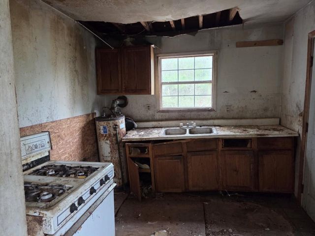 191 Merritt Circle, Dallas, GA 30132