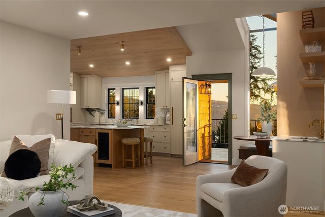 3529 207th Avenue SE, Sammamish, WA 98075