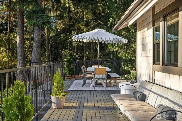 3529 207th Avenue SE, Sammamish, WA 98075