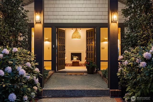 3529 207th Avenue SE, Sammamish, WA 98075