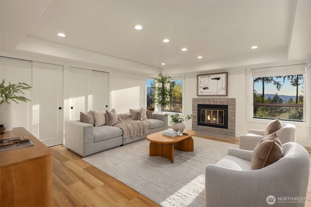 3529 207th Avenue SE, Sammamish, WA 98075