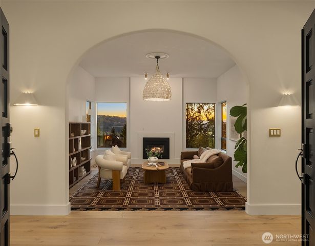 3529 207th Avenue SE, Sammamish, WA 98075