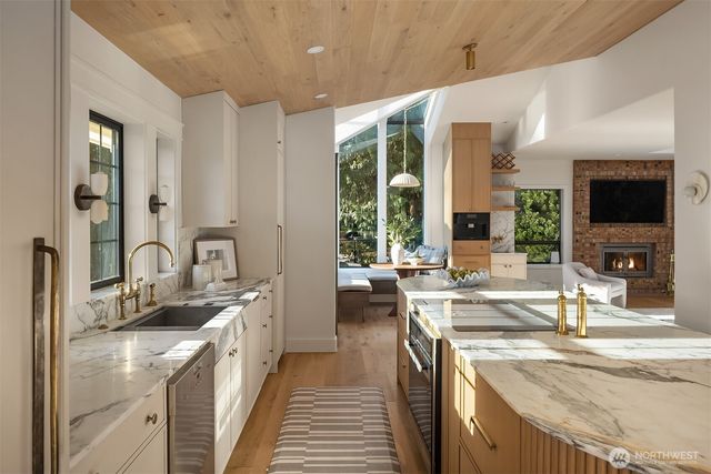 3529 207th Avenue SE, Sammamish, WA 98075