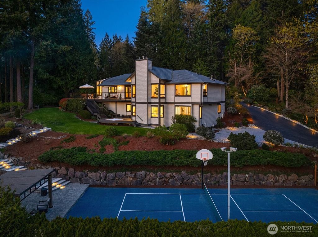 3529 207th Avenue SE, Sammamish, WA 98075
