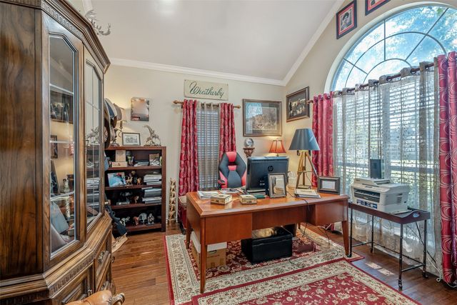 126 E Post Oak, Frankston, TX 75763