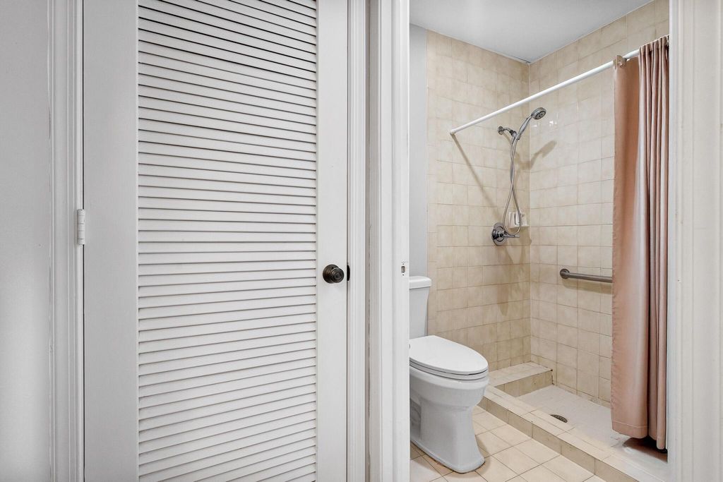 Image 20 of property listing at 11909 Donlin Drive, Wellington, FL 33414