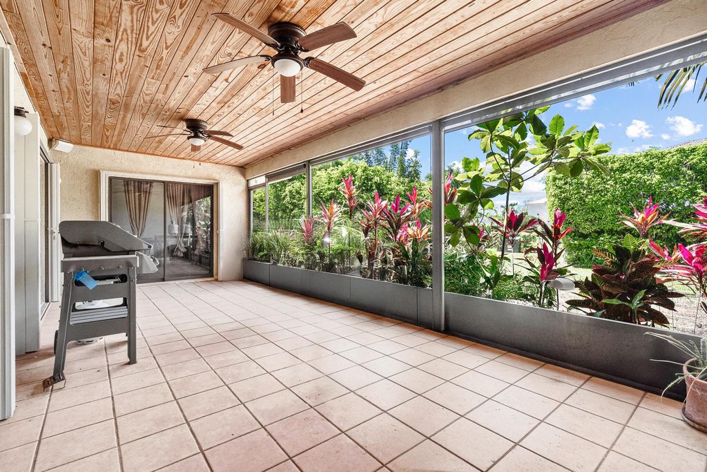 Image 22 of property listing at 11909 Donlin Drive, Wellington, FL 33414