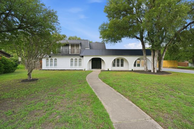 8700 Eagleview Court, Fort Worth, TX 76179