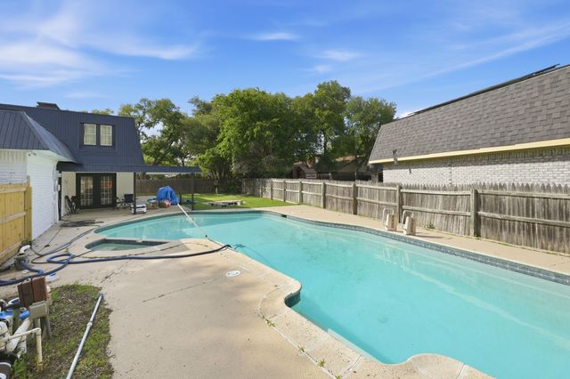 8700 Eagleview Court, Fort Worth, TX 76179