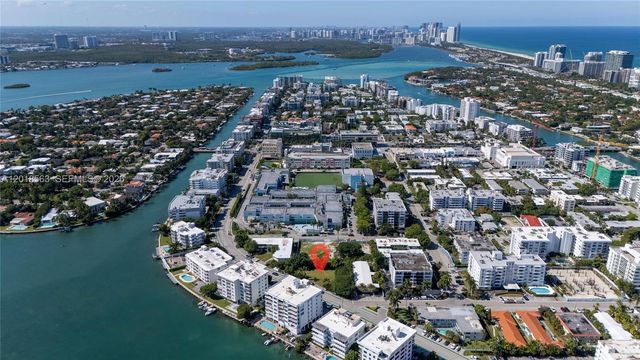 9201 W Bay Harbor Dr, Bay Harbor Islands, FL 33154