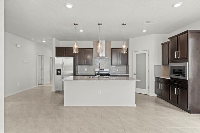 4221 Via De Ventura, Santa Fe, NM 87507