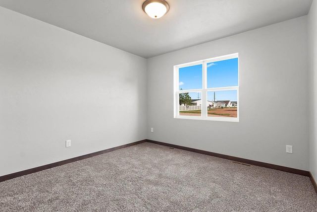 530 WILLOW COURT, New London, WI 54961