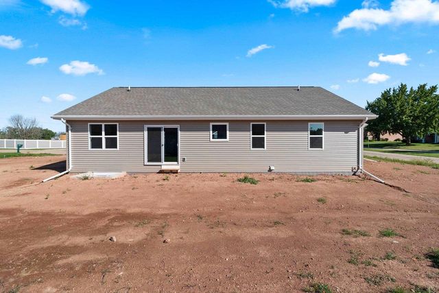 530 WILLOW COURT, New London, WI 54961