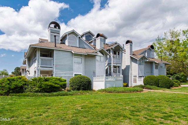 4921 Hollenden Drive 303, Raleigh, NC 27616