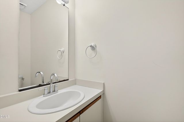 4921 Hollenden Drive 303, Raleigh, NC 27616