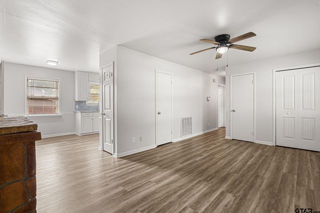 105 Crestview St, Whitehouse, TX 75791