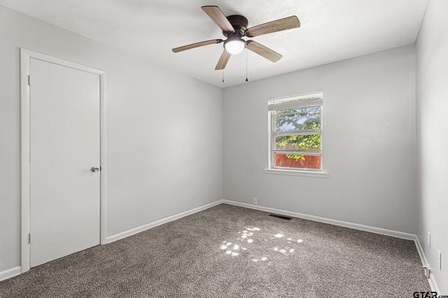 105 Crestview St, Whitehouse, TX 75791