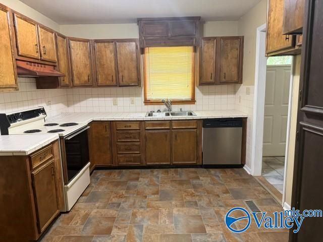 1618 Dug Hill Road, Brownsboro, AL 35741