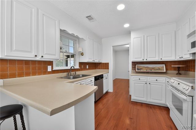 5502 Jasmine Pointe, Northport, AL 35473