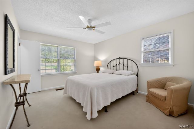 5502 Jasmine Pointe, Northport, AL 35473