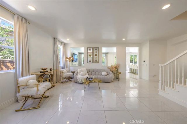 26518 Swan Lane, Canyon Country, CA 91387