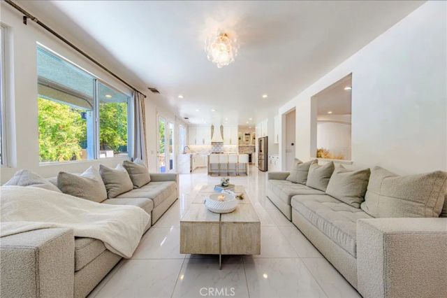 26518 Swan Lane, Canyon Country, CA 91387
