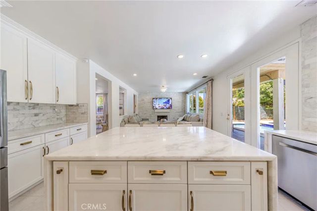 26518 Swan Lane, Canyon Country, CA 91387