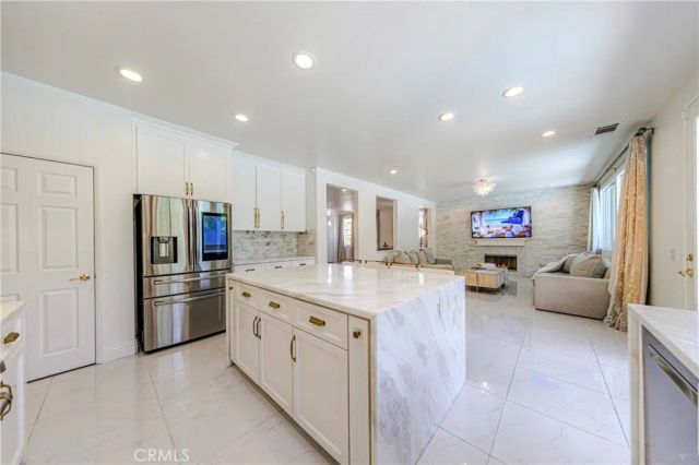 26518 Swan Lane, Canyon Country, CA 91387