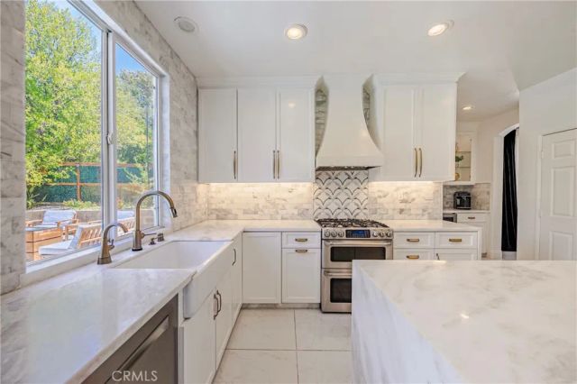 26518 Swan Lane, Canyon Country, CA 91387