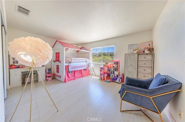 26518 Swan Lane, Canyon Country, CA 91387