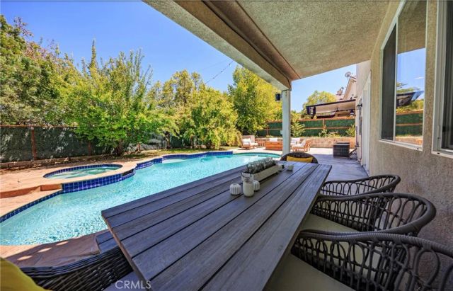 26518 Swan Lane, Canyon Country, CA 91387
