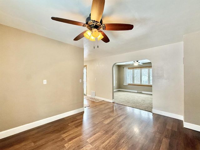 5424 E County Road J, Clinton, WI 53525