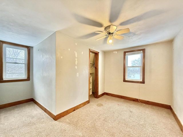 5424 E County Road J, Clinton, WI 53525