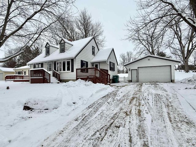 5424 E County Road J, Clinton, WI 53525