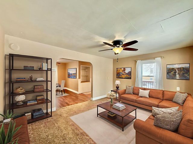 5424 E County Road J, Clinton, WI 53525