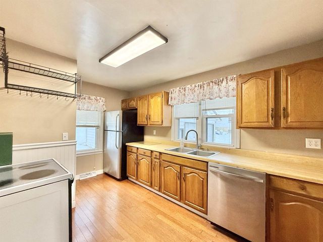 5424 E County Road J, Clinton, WI 53525