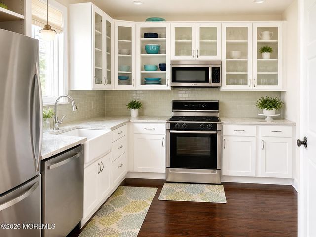 42 Valentine Street, Monmouth Beach, NJ 07750