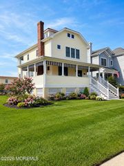 42 Valentine Street, Monmouth Beach, NJ 07750