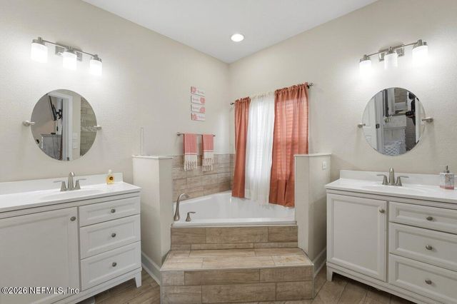 1379 OTTAWA Avenue, Jacksonville, FL 32210